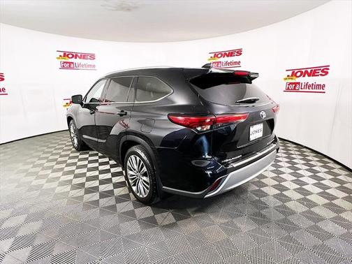 2020 Toyota Highlander Platinum