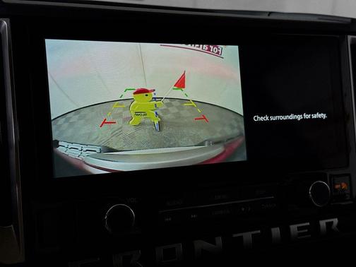 2025 Nissan Frontier SV