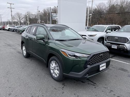 2024 Toyota Corolla Cross LE