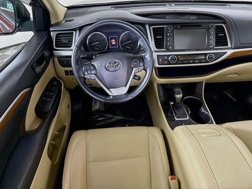 Ooh La La Rouge Mica 2019 Toyota Highlander Limited Platinum