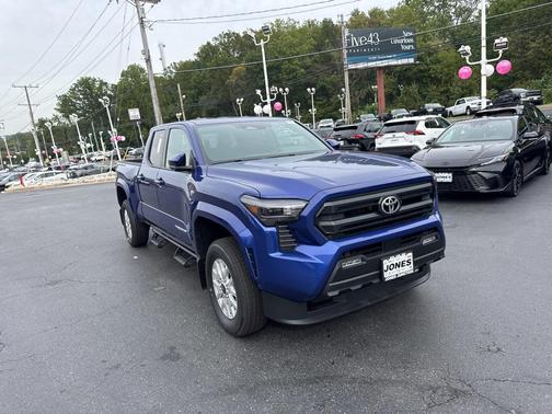 2025 Toyota Tacoma SR5