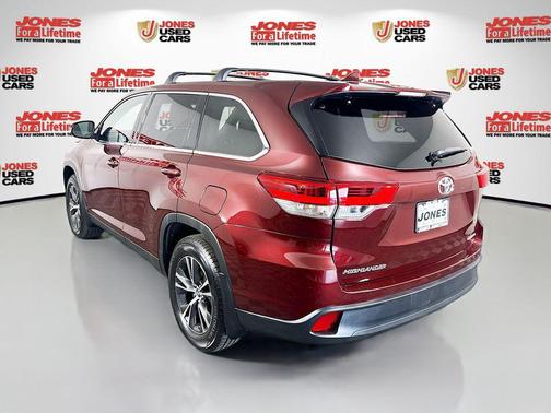 Ooh La La Rouge Mica 2019 Toyota Highlander LE Plus
