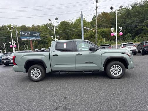 2026 Toyota Tundra SR5