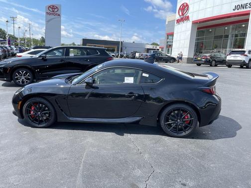 2025 Toyota GR86 Premium