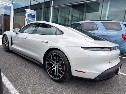 Tan 2023 Porsche Taycan Taycan 4S