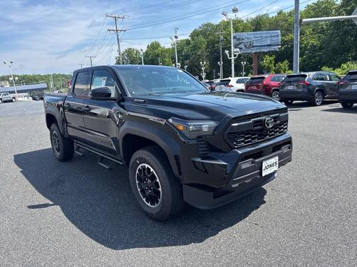 2025 Toyota Tacoma TRD Off Road