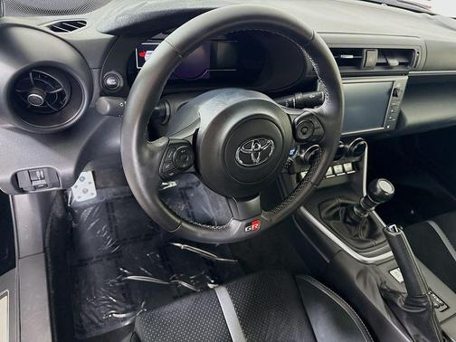 Raven 2022 Toyota GR86 Premium