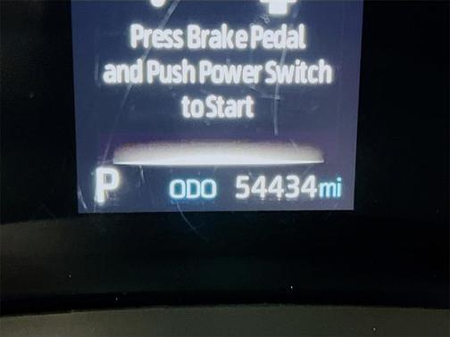 2023 Toyota Sienna LE
