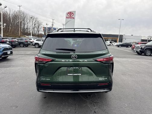 2026 Toyota Sienna Platinum