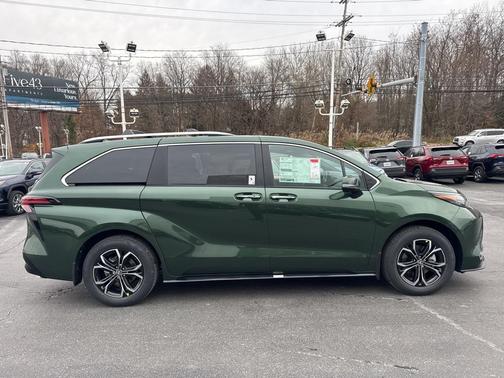2026 Toyota Sienna Platinum