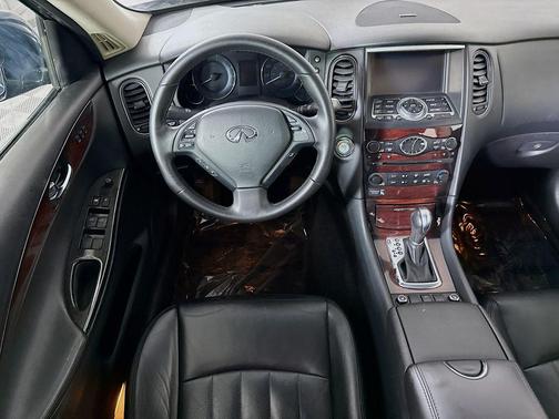 2017 INFINITI QX50 Base