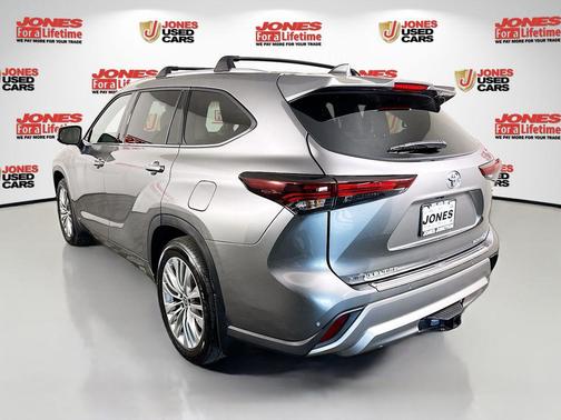 Heavy Metal 2026 Toyota Highlander Hybrid Platinum