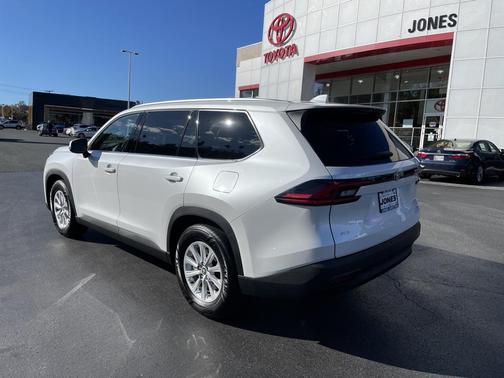 2026 Toyota Grand Highlander XLE