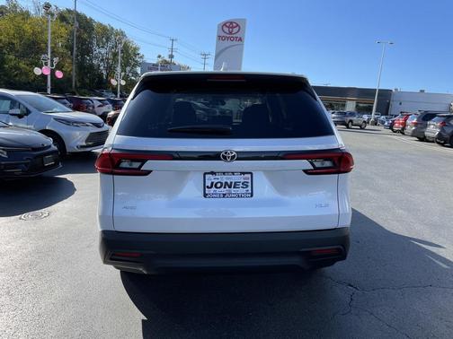 2026 Toyota Grand Highlander XLE