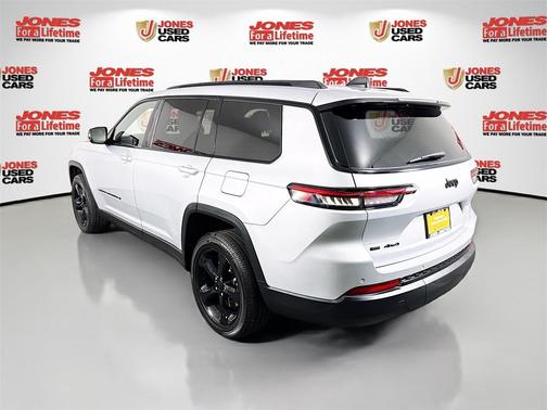 2022 Jeep Grand Cherokee L Altitude