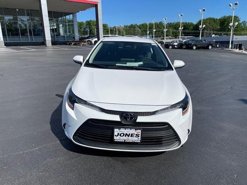 Ice 2026 Toyota Corolla LE