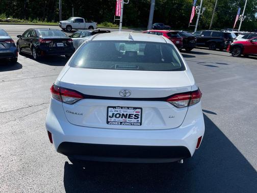 Ice 2026 Toyota Corolla LE