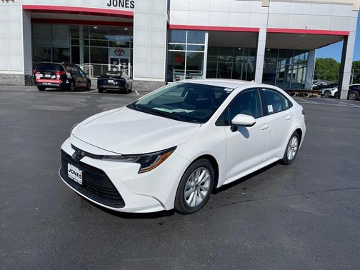 Ice 2026 Toyota Corolla LE