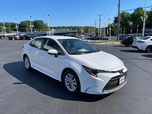 Ice 2026 Toyota Corolla LE