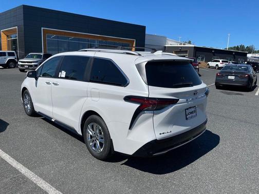 Wind Chill Prl 2026 Toyota Sienna Limited