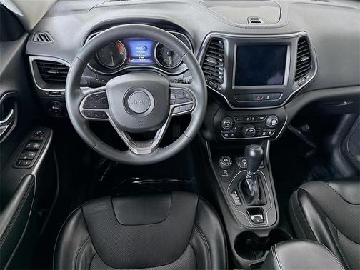 2022 Jeep Cherokee Latitude Lux