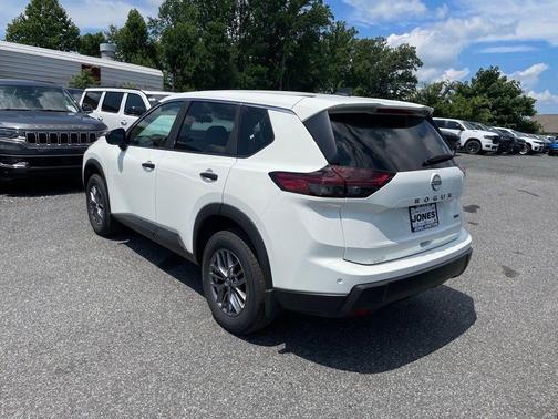 2024 Nissan Rogue S