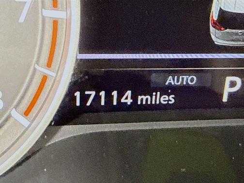 Glacier White 2024 Nissan Rogue S