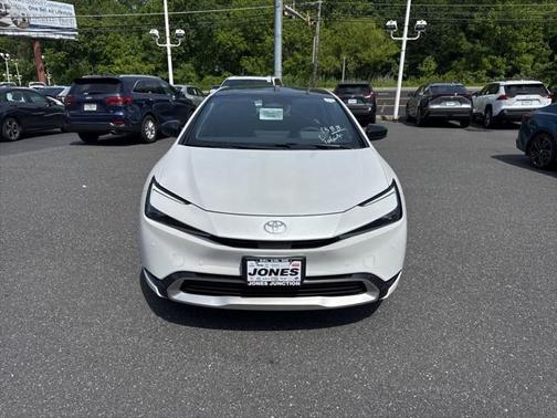 2025 Toyota Prius L