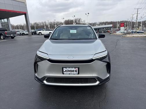 2025 Toyota bZ4X Limited