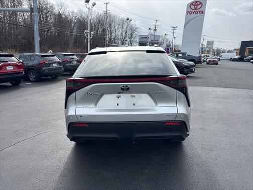 2025 Toyota bZ4X Limited