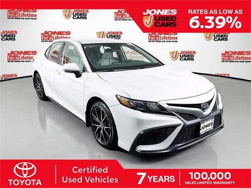 2024 Toyota Camry SE