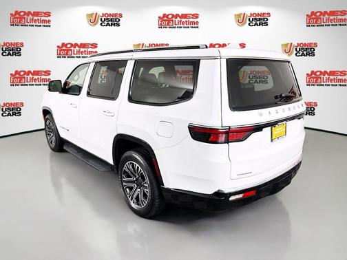 Bright White Clearcoat 2023 Jeep Wagoneer Series I 4x4