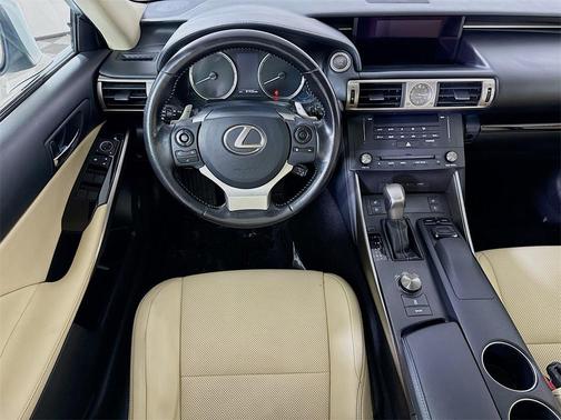 2016 Lexus IS 300 Base
