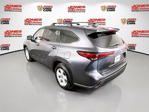 2020 Toyota Highlander LE