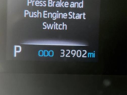 2020 Toyota Highlander LE