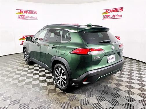 2023 Toyota Corolla Cross XLE
