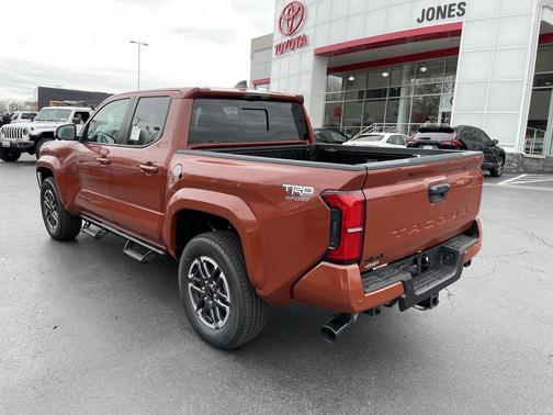 2025 Toyota Tacoma TRD Sport