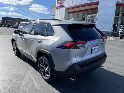 2025 Toyota RAV4 Hybrid XLE Premium