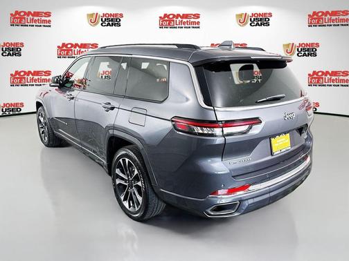 Baltic Gray Metallic Clearcoat 2023 Jeep Grand Cherokee L Overland