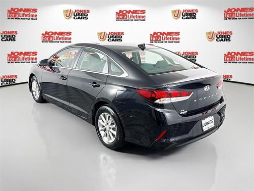 2018 Hyundai SONATA SE