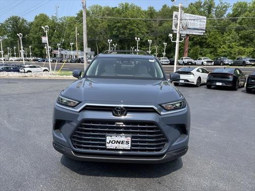 2025 Toyota Grand Highlander XLE