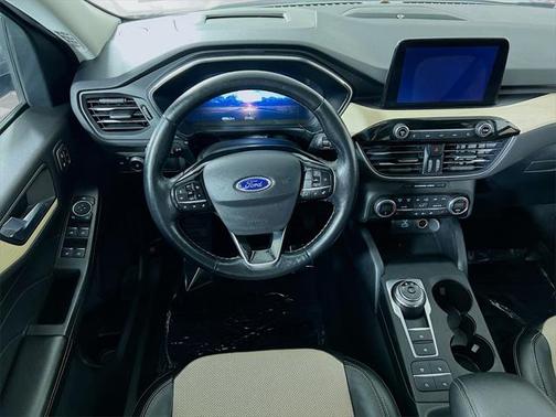 2021 Ford Escape Titanium