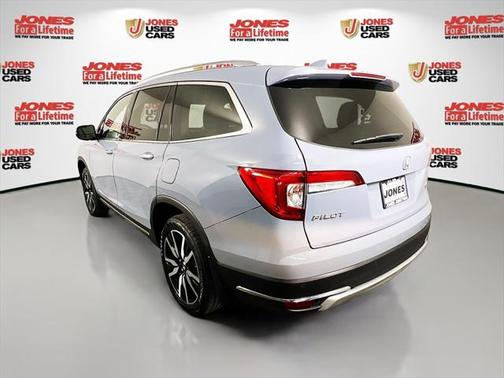 2022 Honda Pilot Touring 8-Passenger