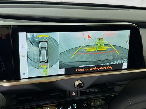 2025 Toyota Crown Signia Limited