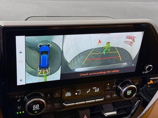 Moon Dust 2024 Toyota Highlander Platinum