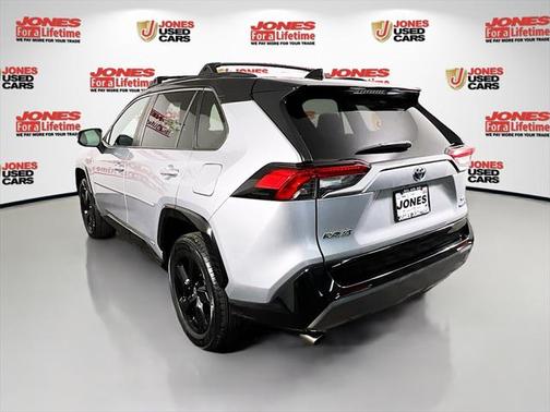 2021 Toyota RAV4 Hybrid SE