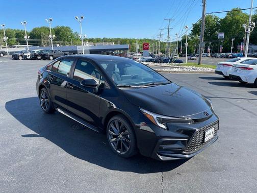 Black 2026 Toyota Corolla SE