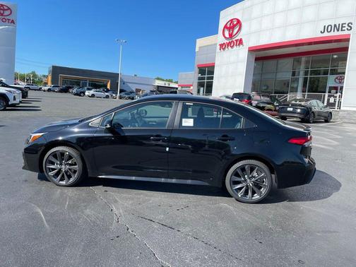 Black 2026 Toyota Corolla SE
