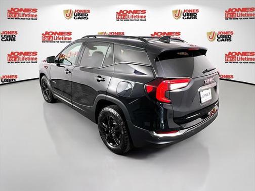 2024 GMC Terrain AWD AT4
