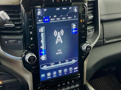 2021 RAM 2500 Laramie Crew Cab 4x4 6'4' Box